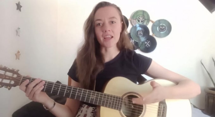 I will teach you how to play guitar