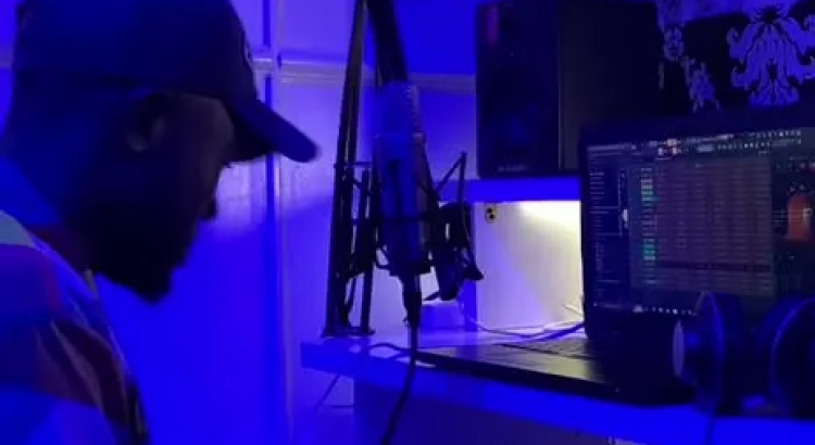 I will remake any original music, afro beat, hip pop, amapiano beat