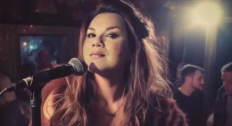 I will Wanna jam? Hugely enthusiastic singer